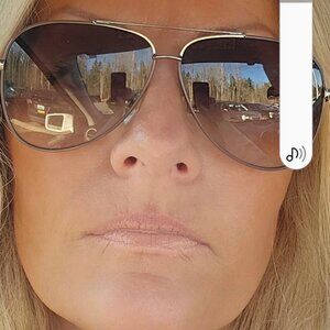 Meet your Posher, Danna